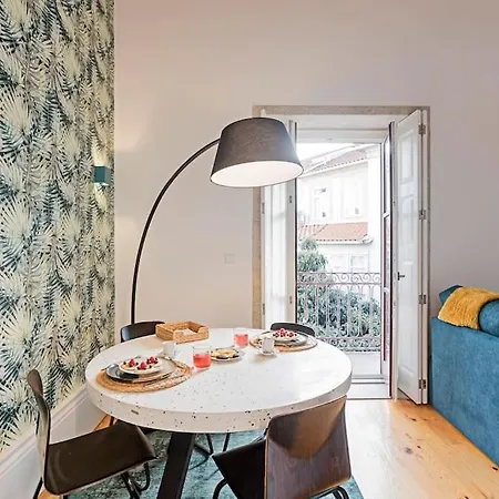 Apartment Colorful Flat *
