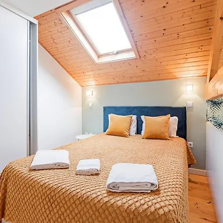 Colorful Flat * Oporto